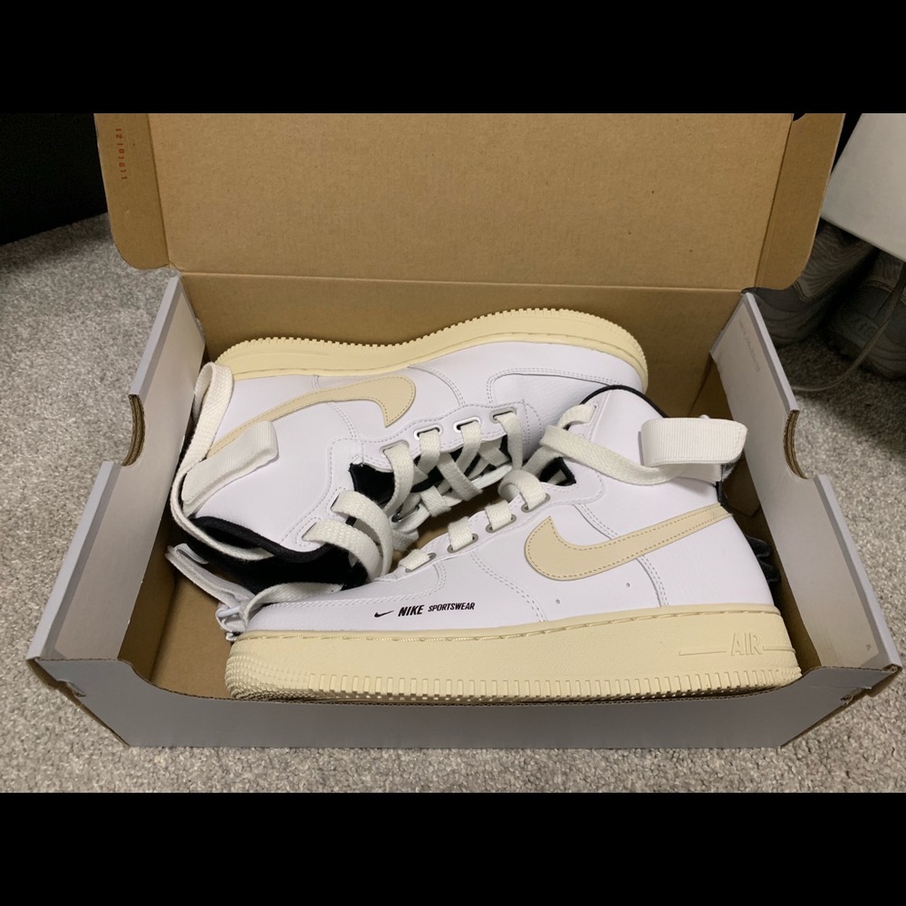Nike women’s Air Force.